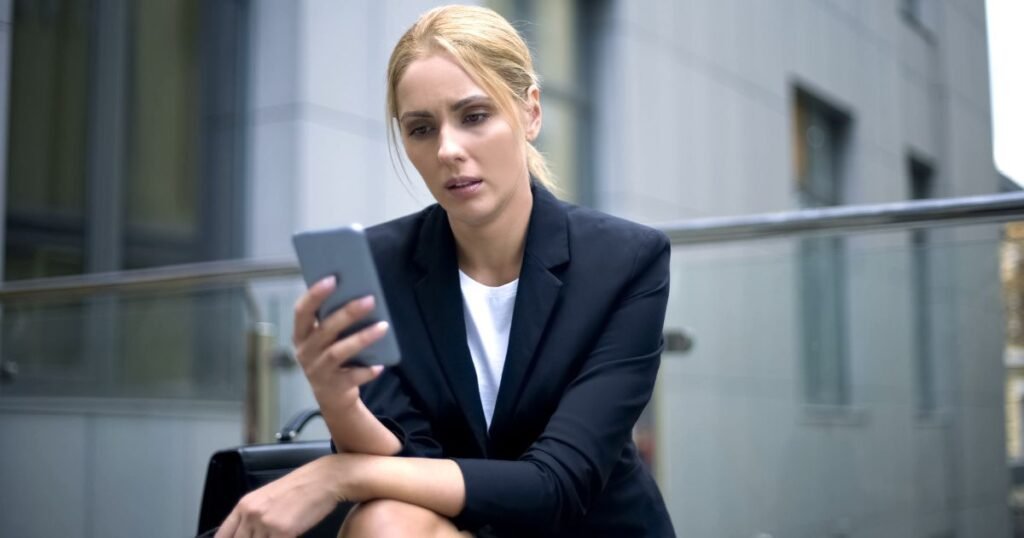 Breakup Text Messages About False Love and Betrayal 💔